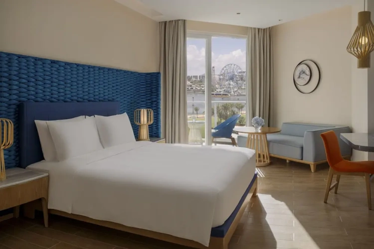 Standard Double room with balcony and with park view