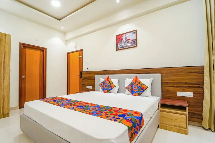 Fabhotel Easy Nest
