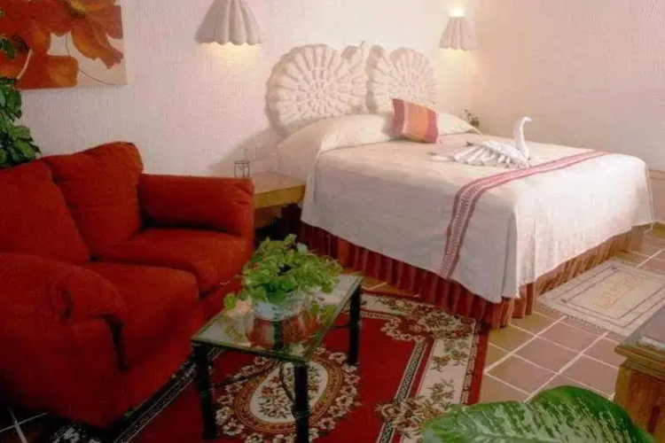 Elan Resort & Spa