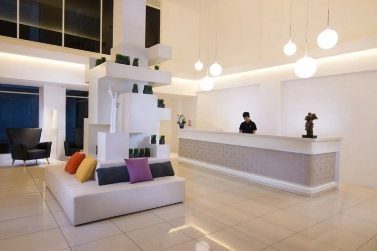 T+ Hotel Macallum