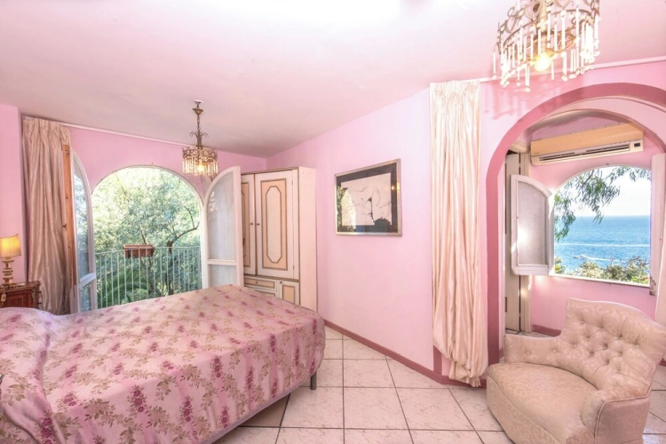 Villa with sea view