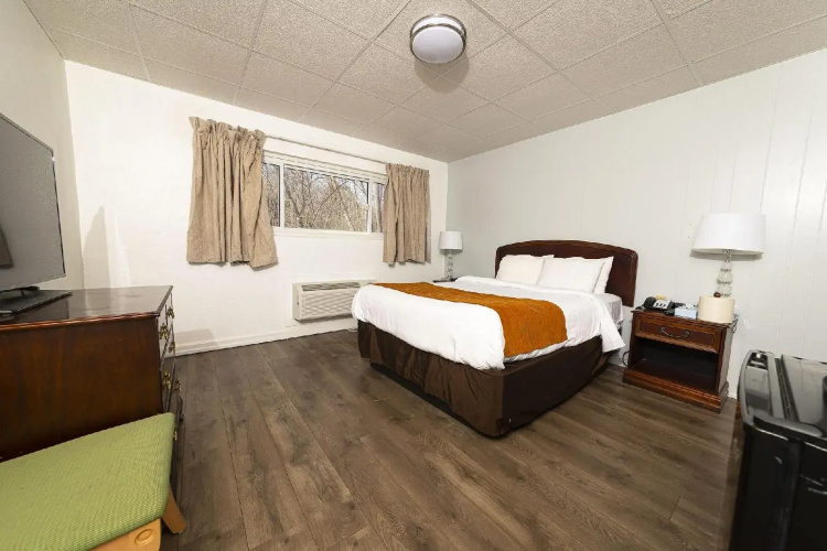 Bedford Motel