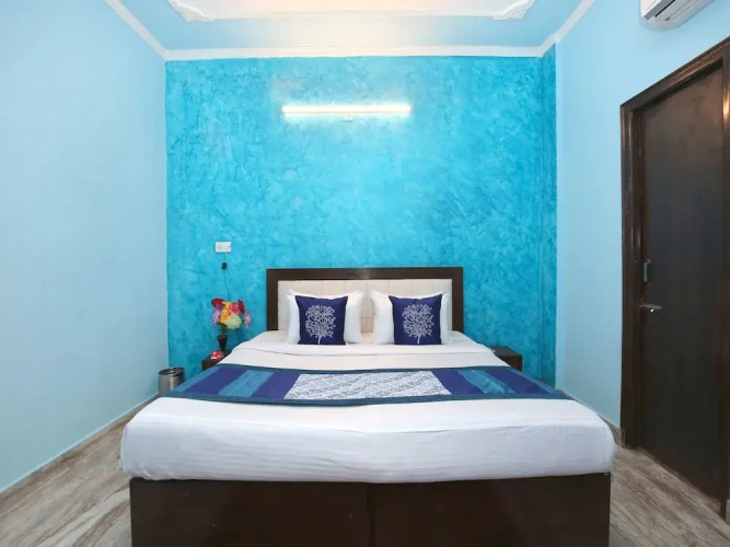 OYO 9599 Vansh Palace
