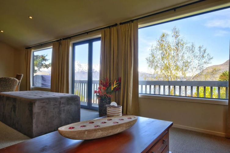 35b Greenstone Place