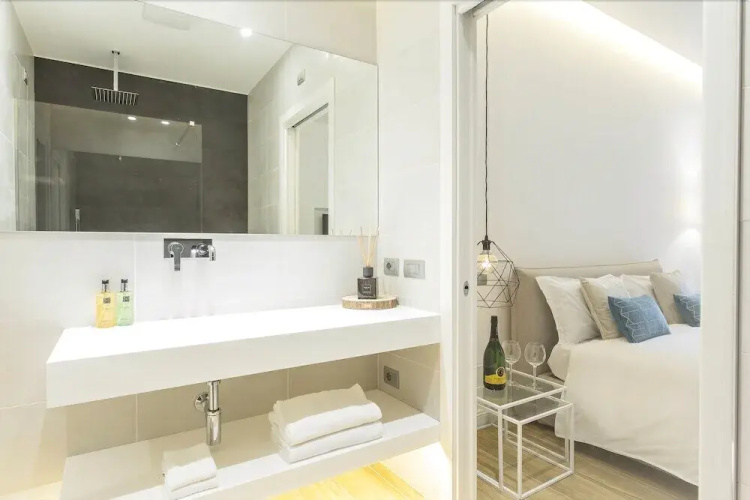 Erïk Langer S.Sofia Suites