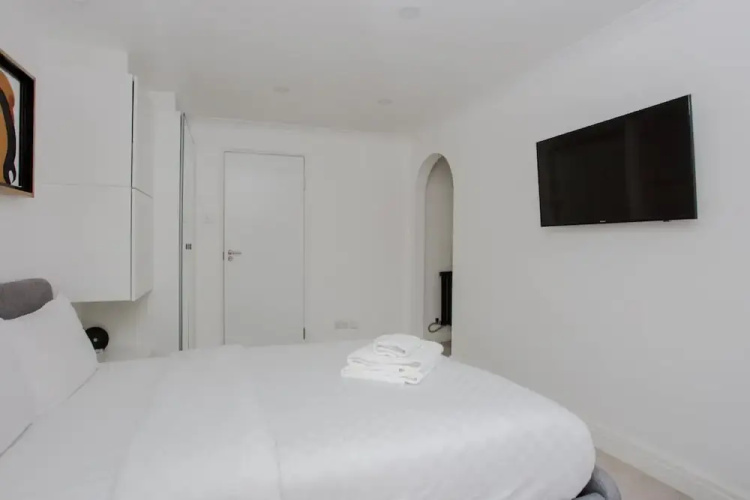 Homely 2 Bedroom Apartment in Maida Vale