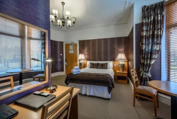 The Dunavon Hotel