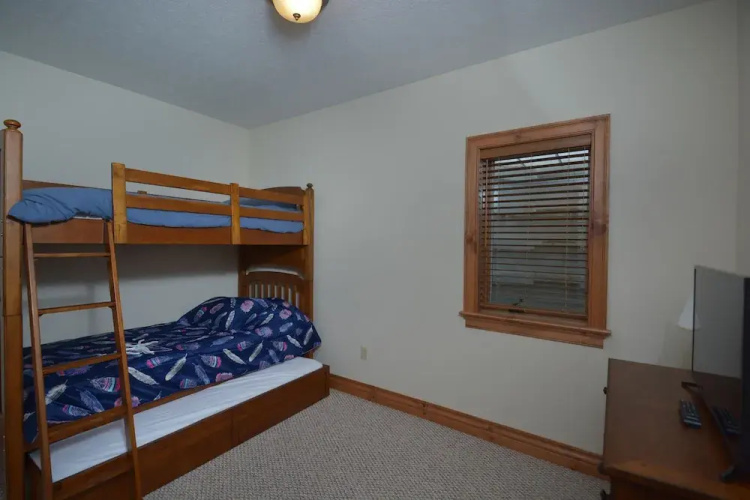 Mount LakeMore 5 Bedroom House