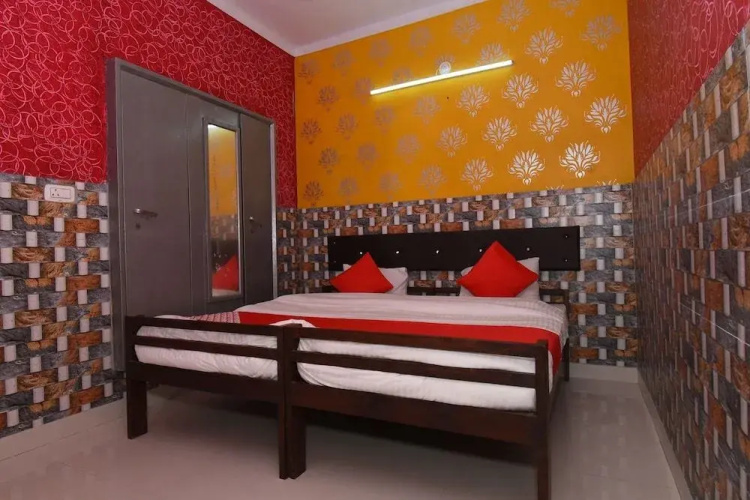 Kavya International By OYO Rooms