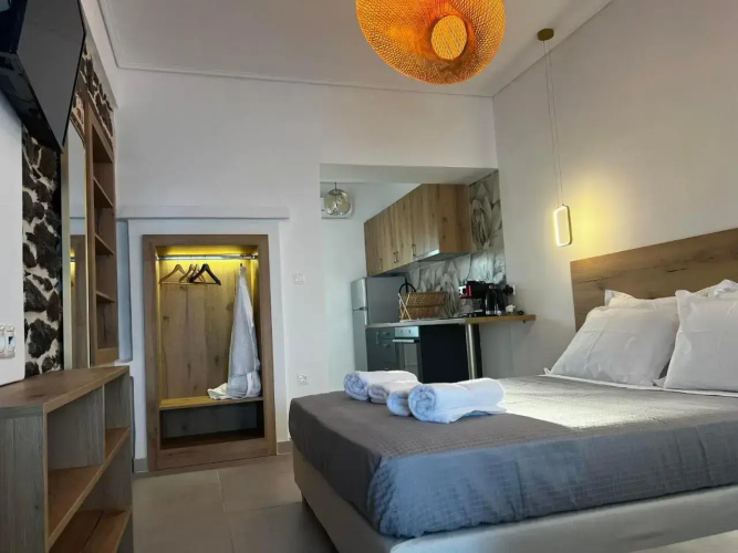 Eleni B&B