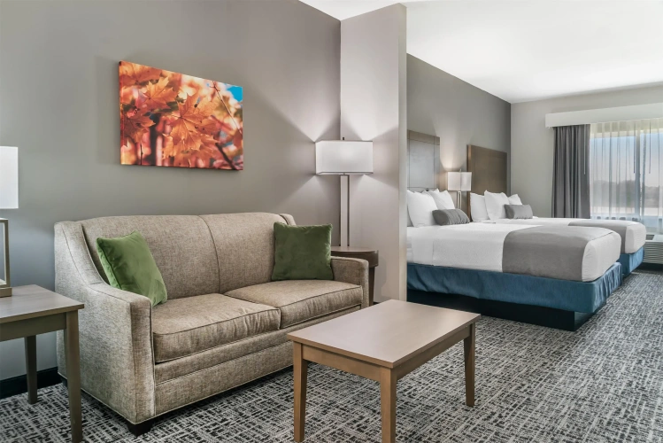Quadruple Suite