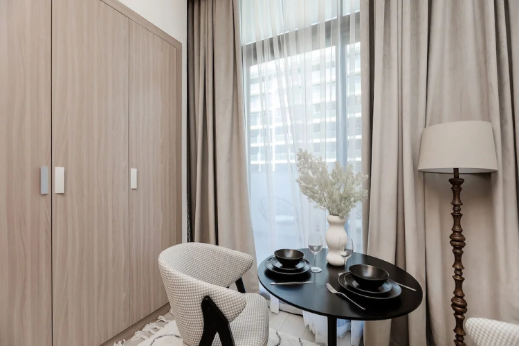 Modern studio in Azizi Riviera
