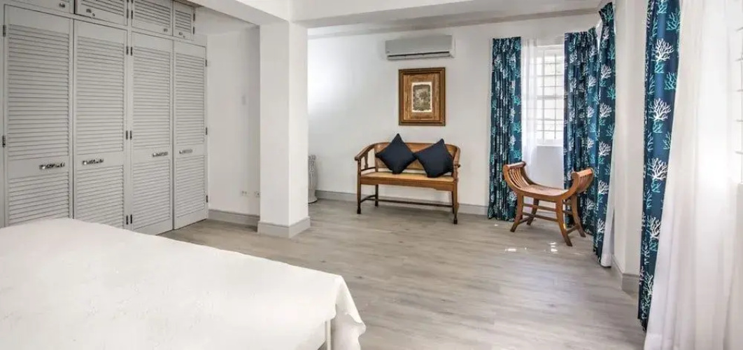 Villa Westshore