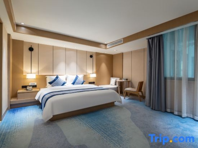 Deluxe Double Suite