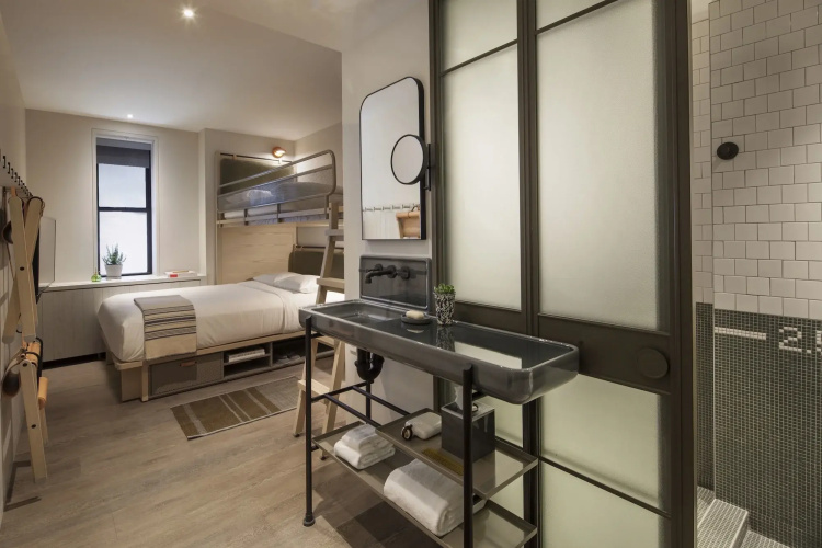MOXY Minneapolis Uptown