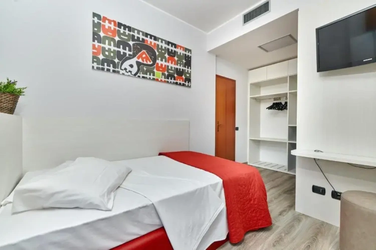 Deluxe Single room
