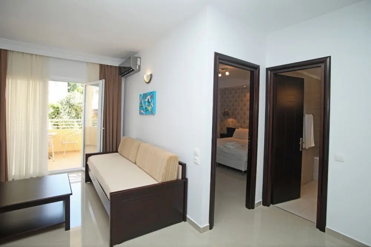 Apartment with balcony and with garden view