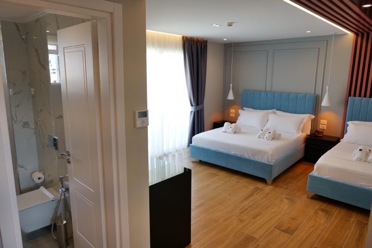 Deluxe Triple room