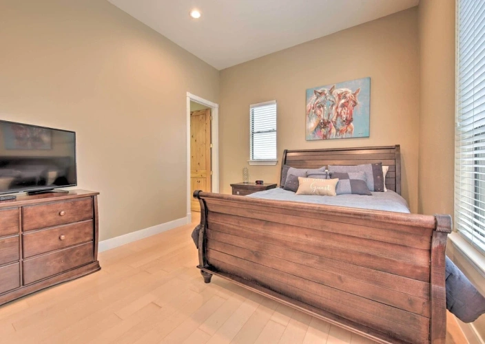 4 Bedrooms Cottage
