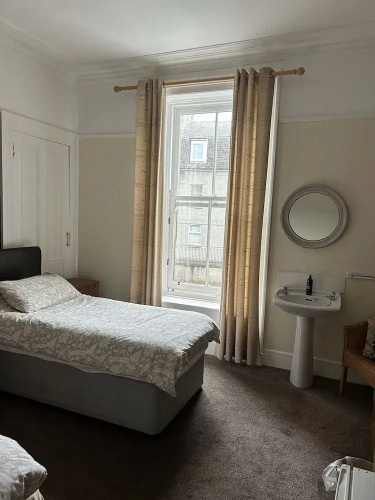 Roselodge Guest House