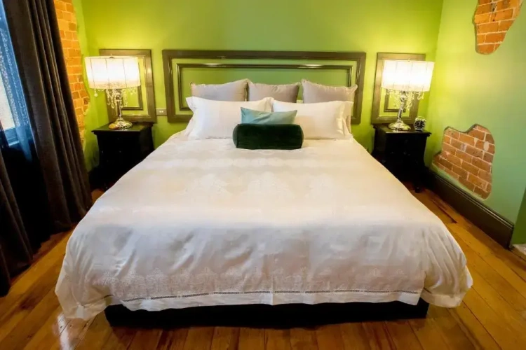 Deluxe Double Suite