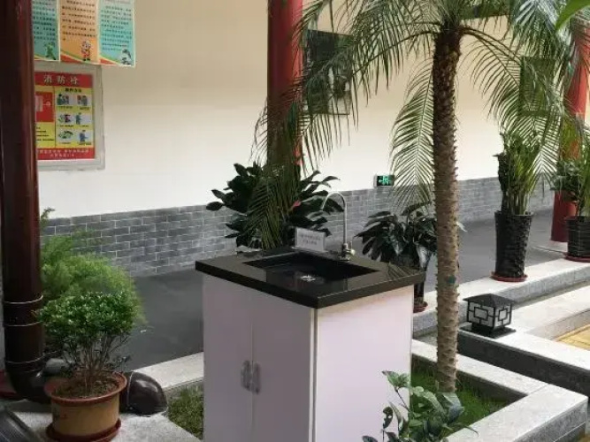 Luan County Xiyuan Inn