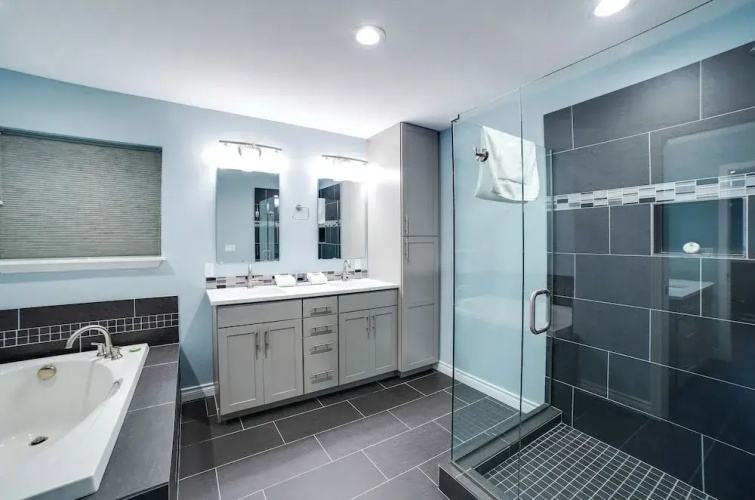 62SL - Hot Tub - WiFi - Fireplace - Pets Ok - Sleeps 6