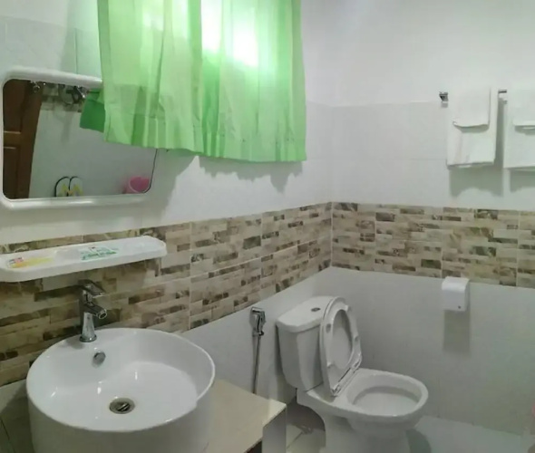 Full Moon Guest House