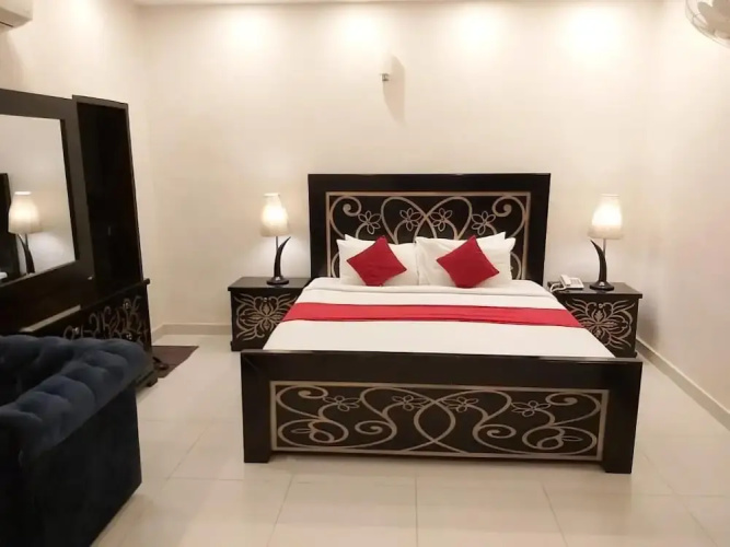 Mairona Hotels Gulberg