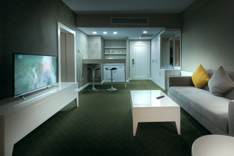 The Square Hotel