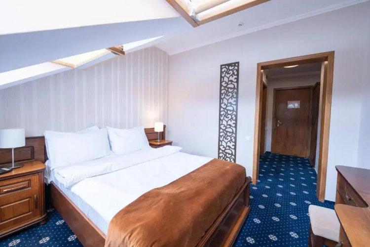 Hotel Ski & Sky