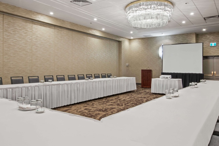 Best Western Premier Calgary Plaza Hotel & Conference Centre photo 23
