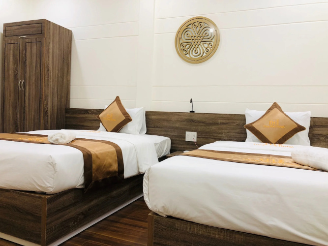 Nice Hue Hotel