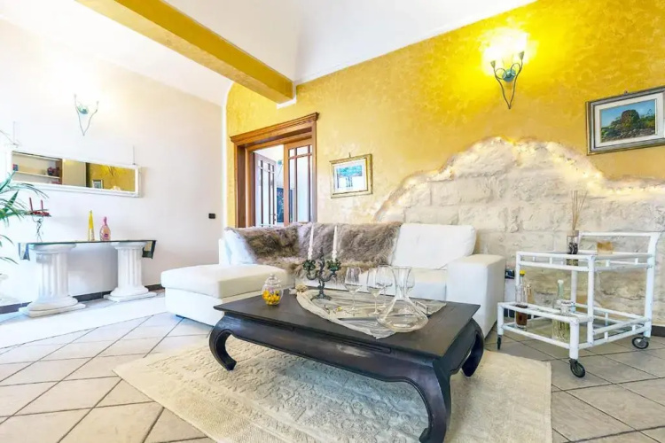 La casa di Lo
