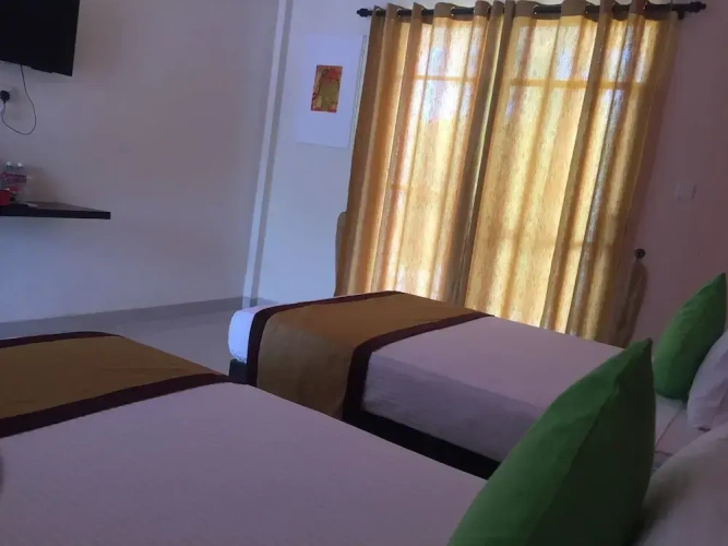 1 Bedroom Standard Twin Basement room with garden view