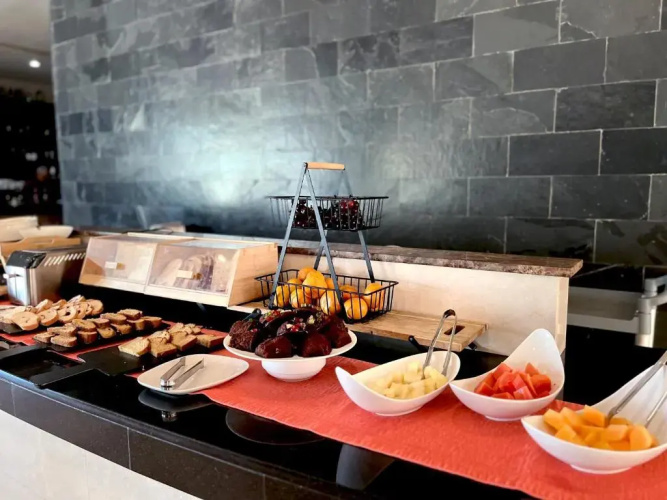 Hotel Trinitarias Suites