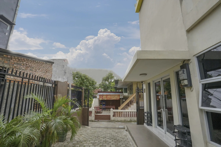 SPOT ON 2246 Kost 97 Syariah