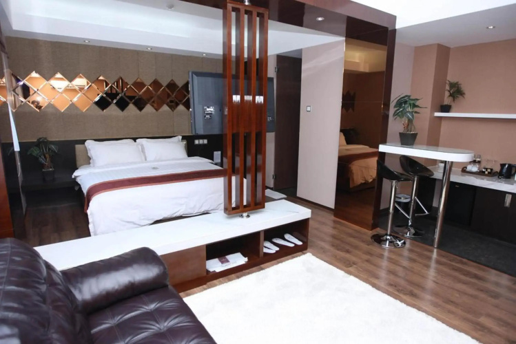 Favor Hotel