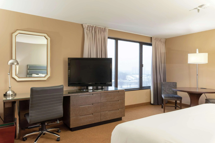 Doubletree by Hilton Bloomington - Minneapolis South