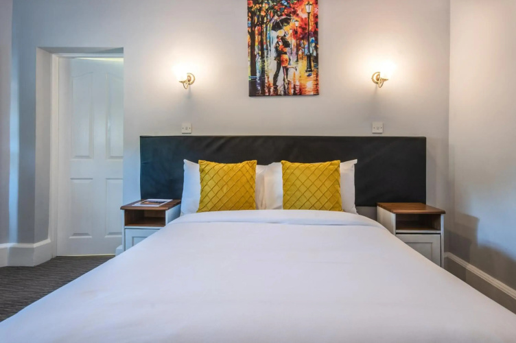 Best Western The Plough Hotel