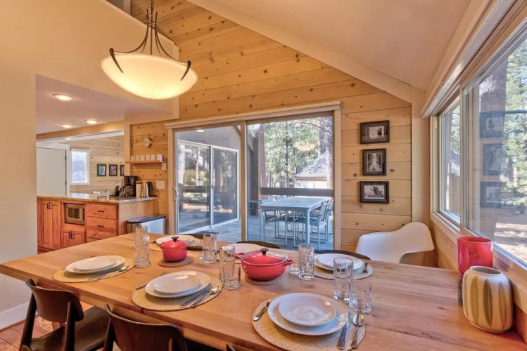 Pole House #13 by Village Properties at Sunriver