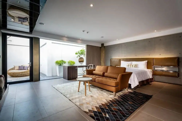 La Moon Boutique Motel