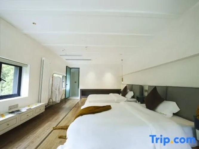 Family Suite with mountain view