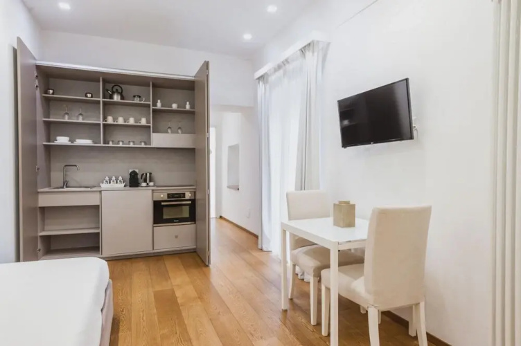 Standard Apartments RG7