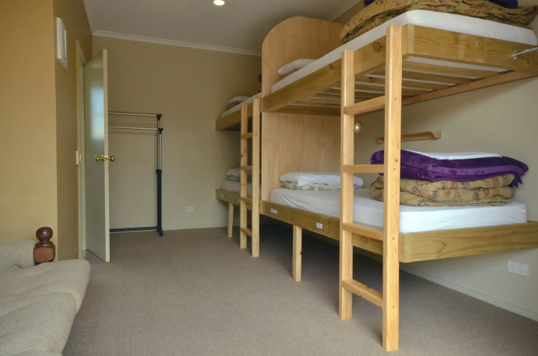 The Prince Albert Backpackers & Bar