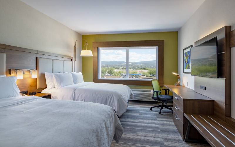 Holiday Inn Express & Suites Kelowna - East photo 6