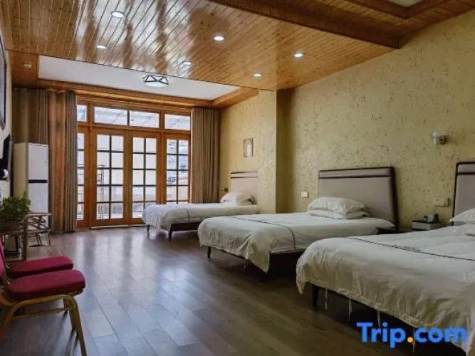 2 Bedrooms Suite