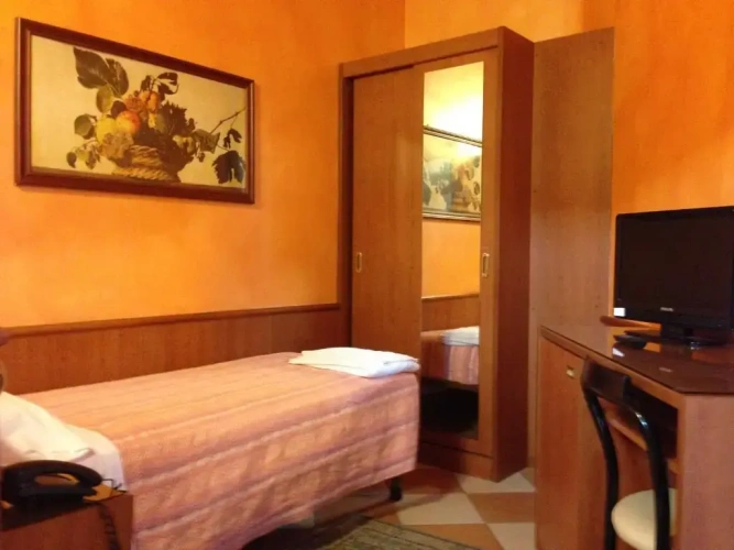 Standard Single room