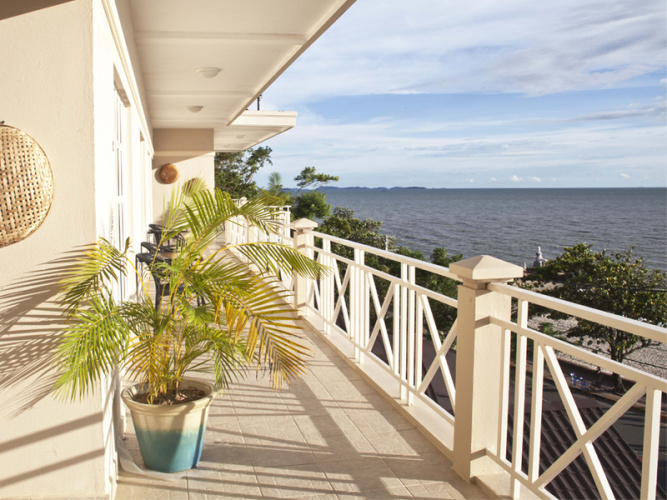 Standard Twin room with balcony