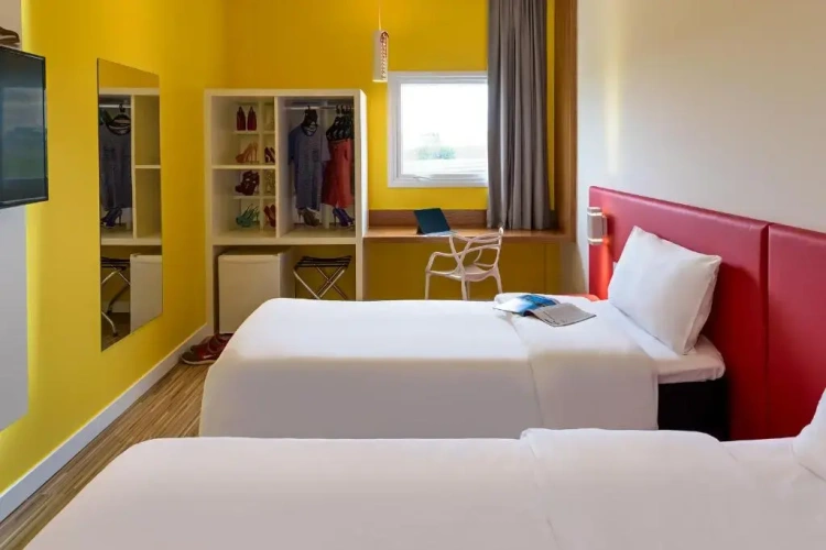 Standard Twin Apartment